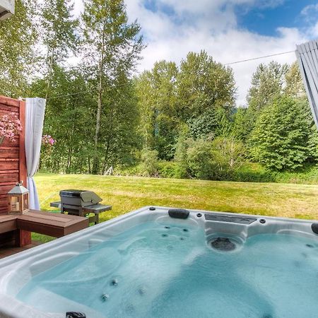 Moon River Suites #1 North Bend Εξωτερικό φωτογραφία